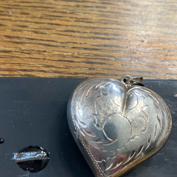 Large Vtg Sterling Puffy Heart Double Sided Pendant - Picture 6 of 7